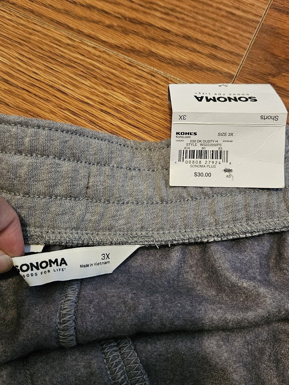 Shorts - Picture 6 of 9